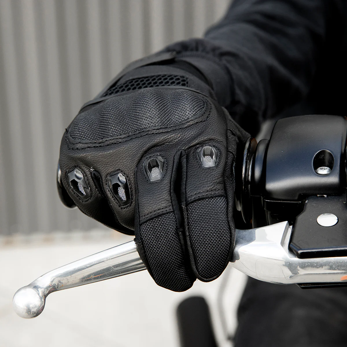 Bridgeport Gloves - Black Out - Image 16