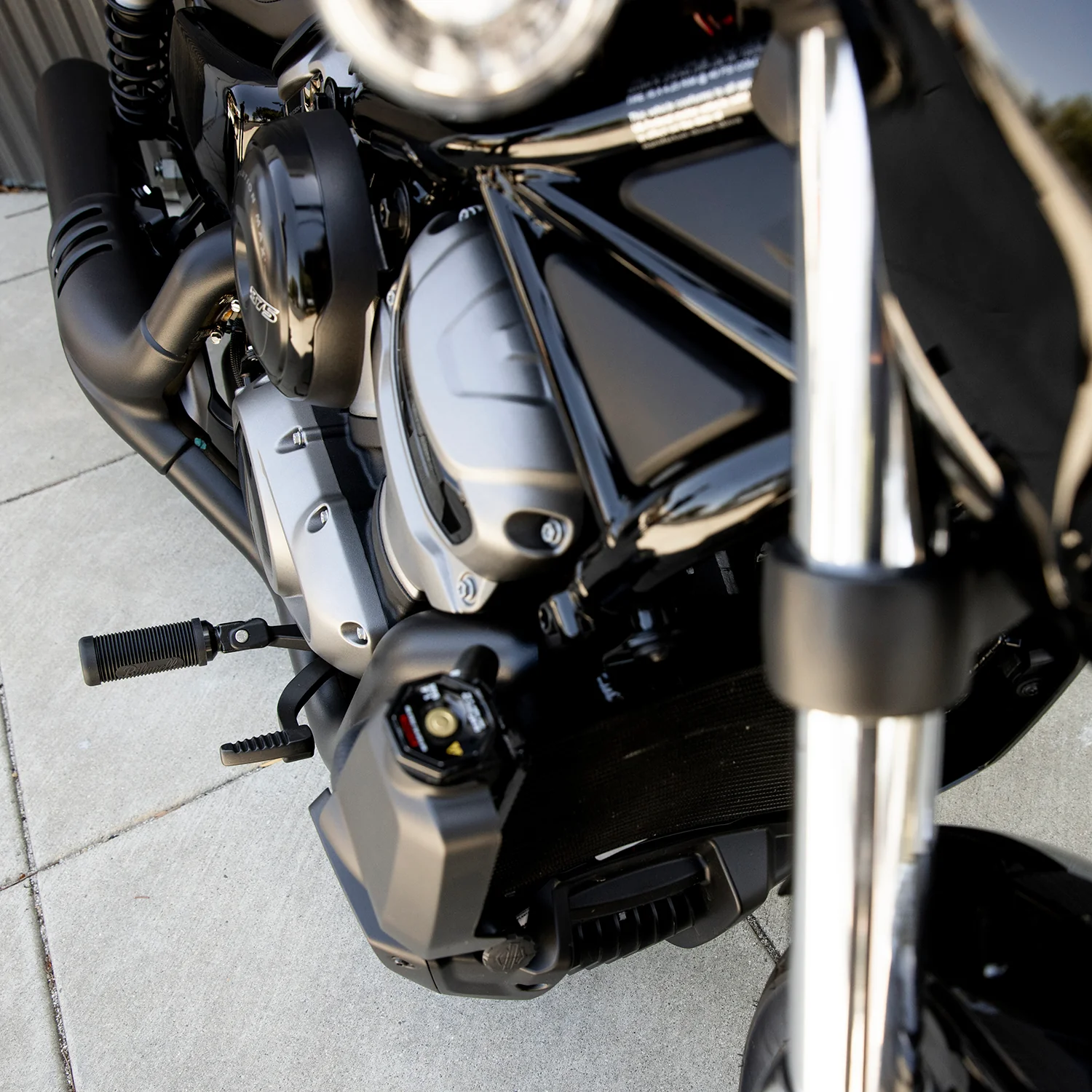 CLOSEOUT Norman Foot Pegs HD Rider - Image 6