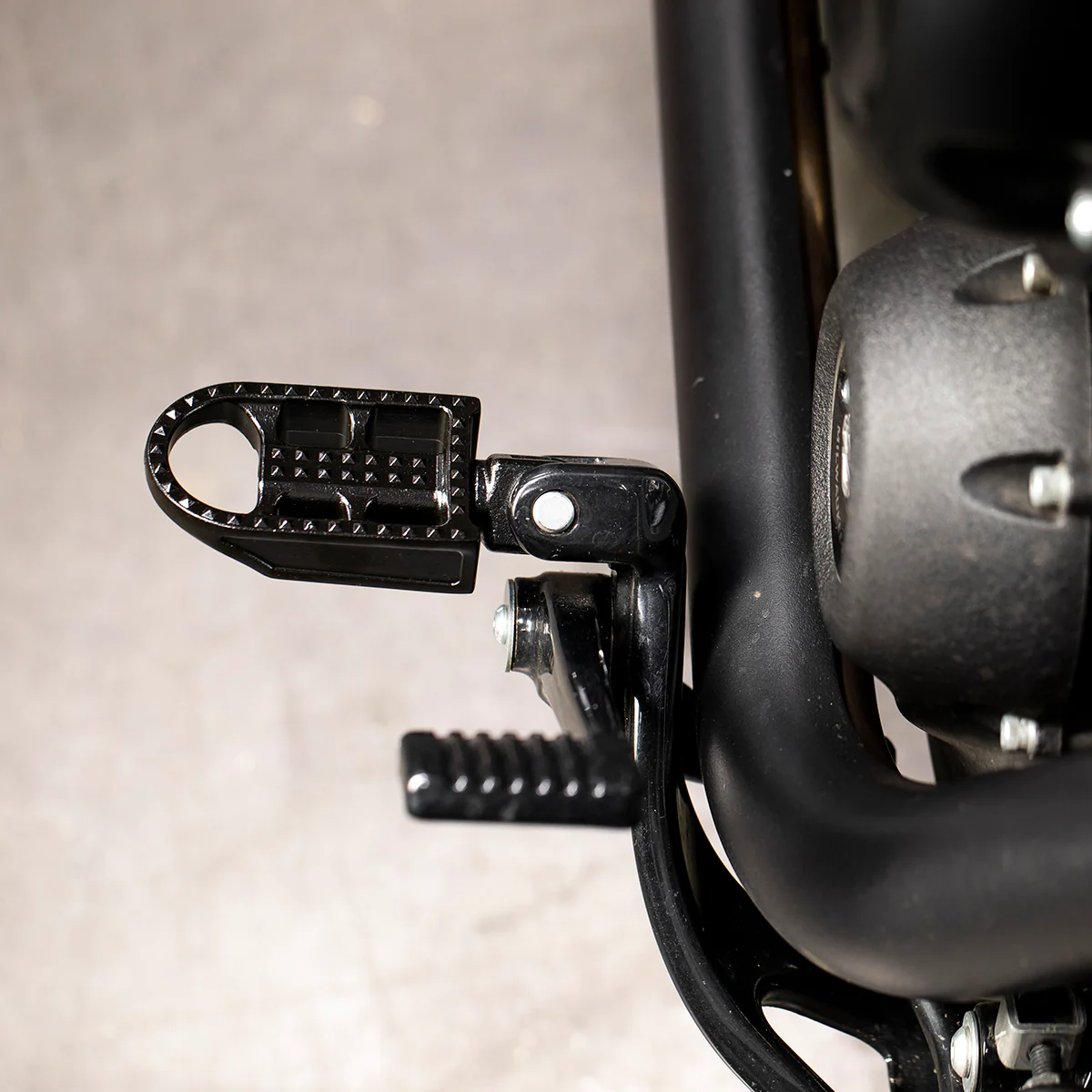 Mushman Foot Pegs HD Rider - Black Electroplate - Image 6