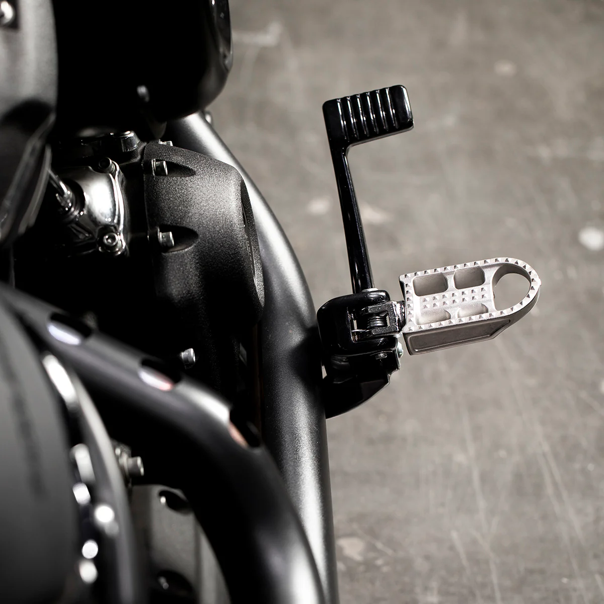 Mushman Foot Pegs HD Rider - Polished - Image 7