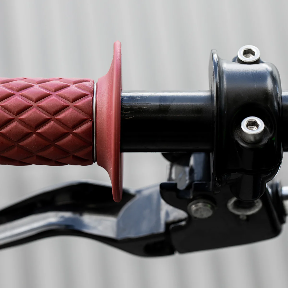 Thruster TPV Grips - Oxblood - Image 5